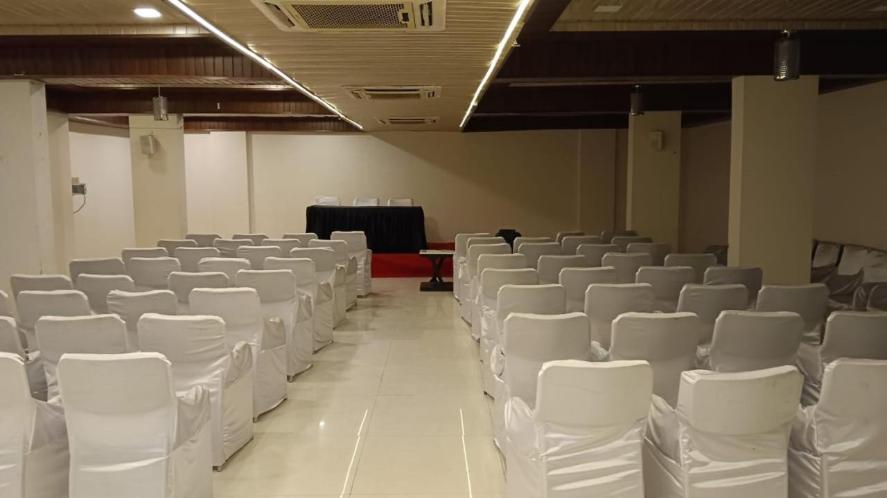 Hotel Silver Inn LLP Aurangabad  Eksteriør bilde