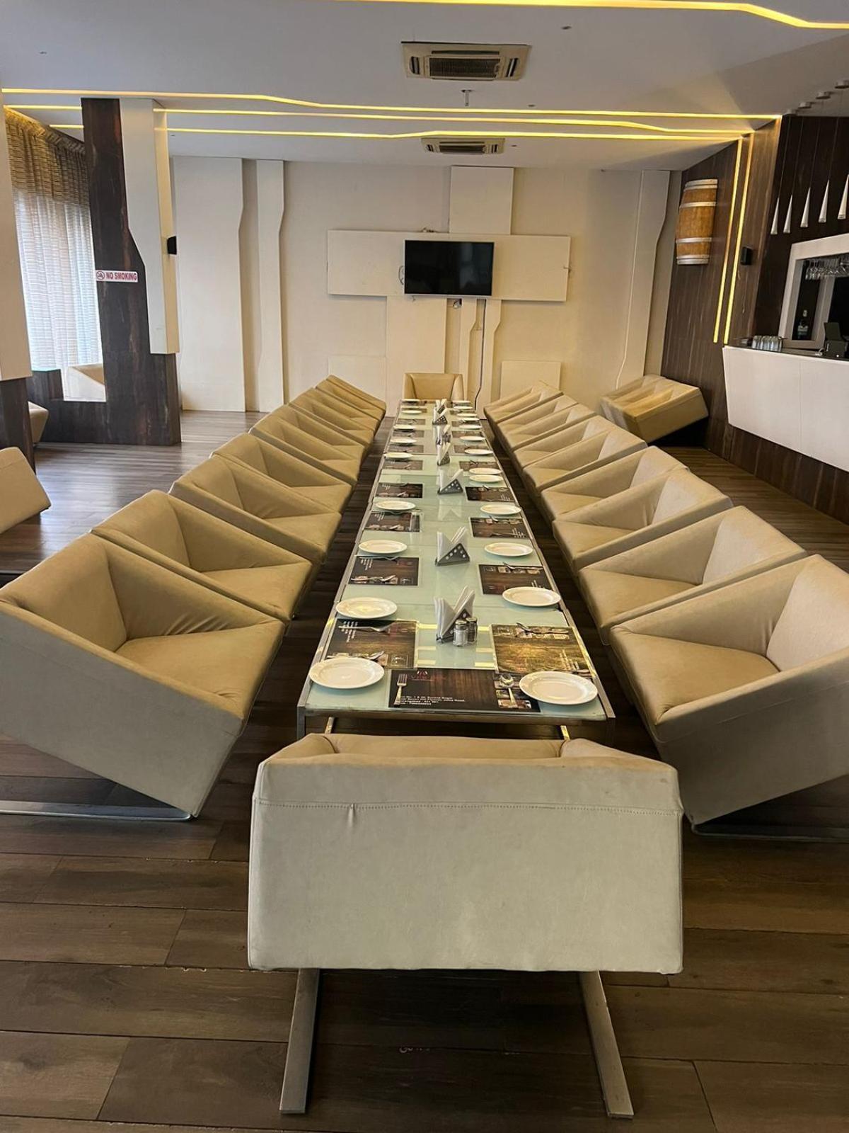 Hotel Silver Inn LLP Aurangabad  Eksteriør bilde