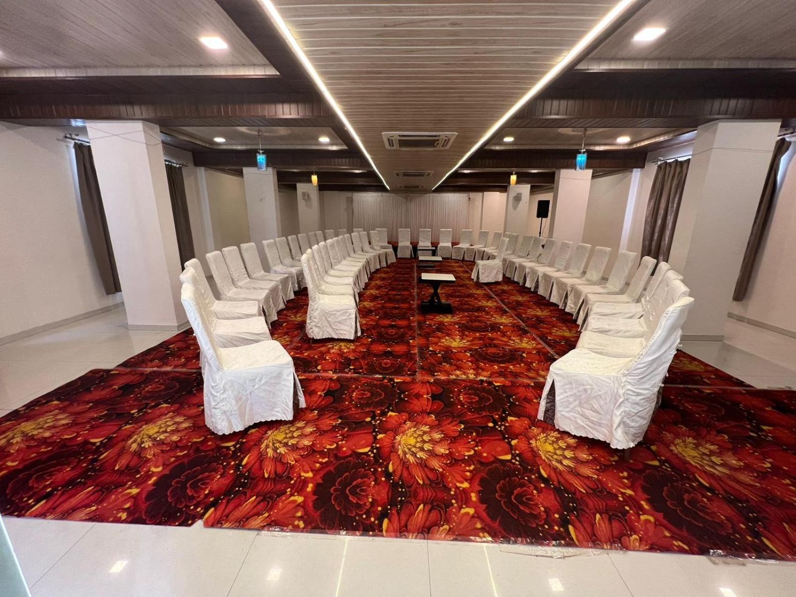 Hotel Silver Inn LLP Aurangabad  Eksteriør bilde