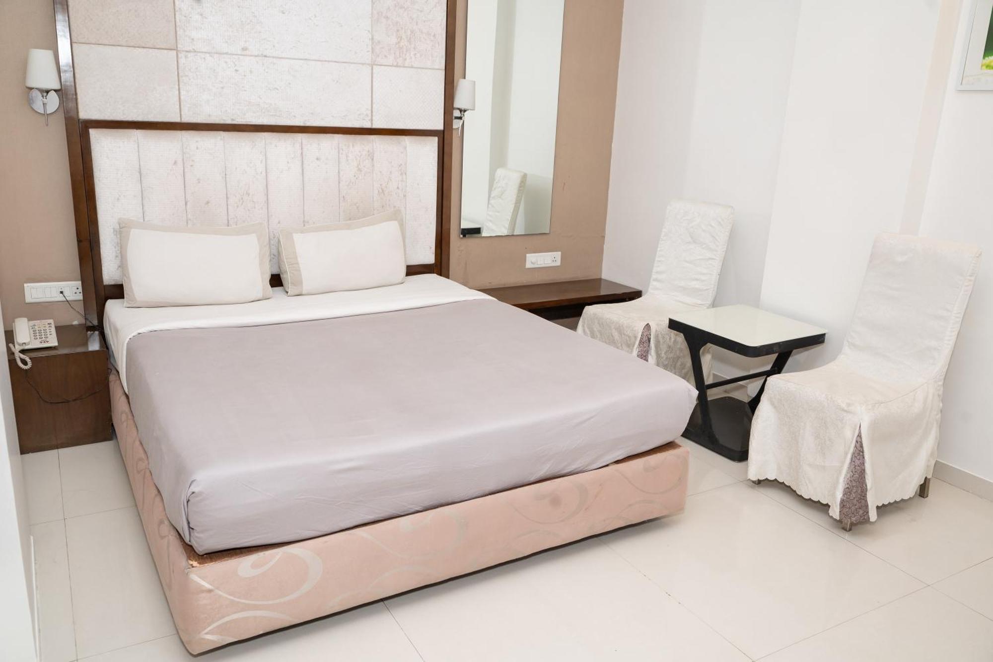 Hotel Silver Inn LLP Aurangabad  Eksteriør bilde