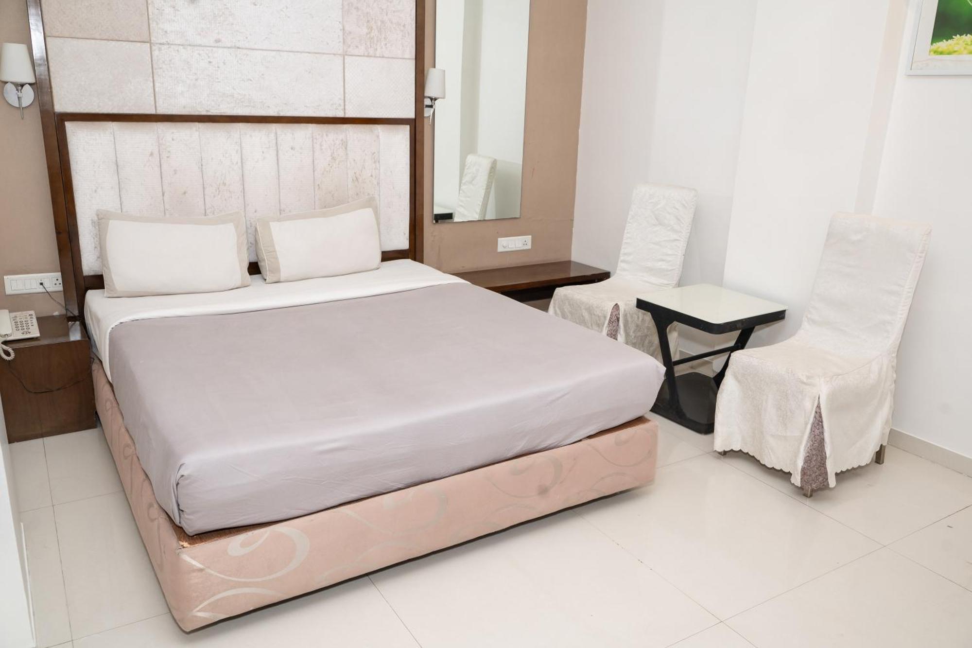 Hotel Silver Inn LLP Aurangabad  Eksteriør bilde