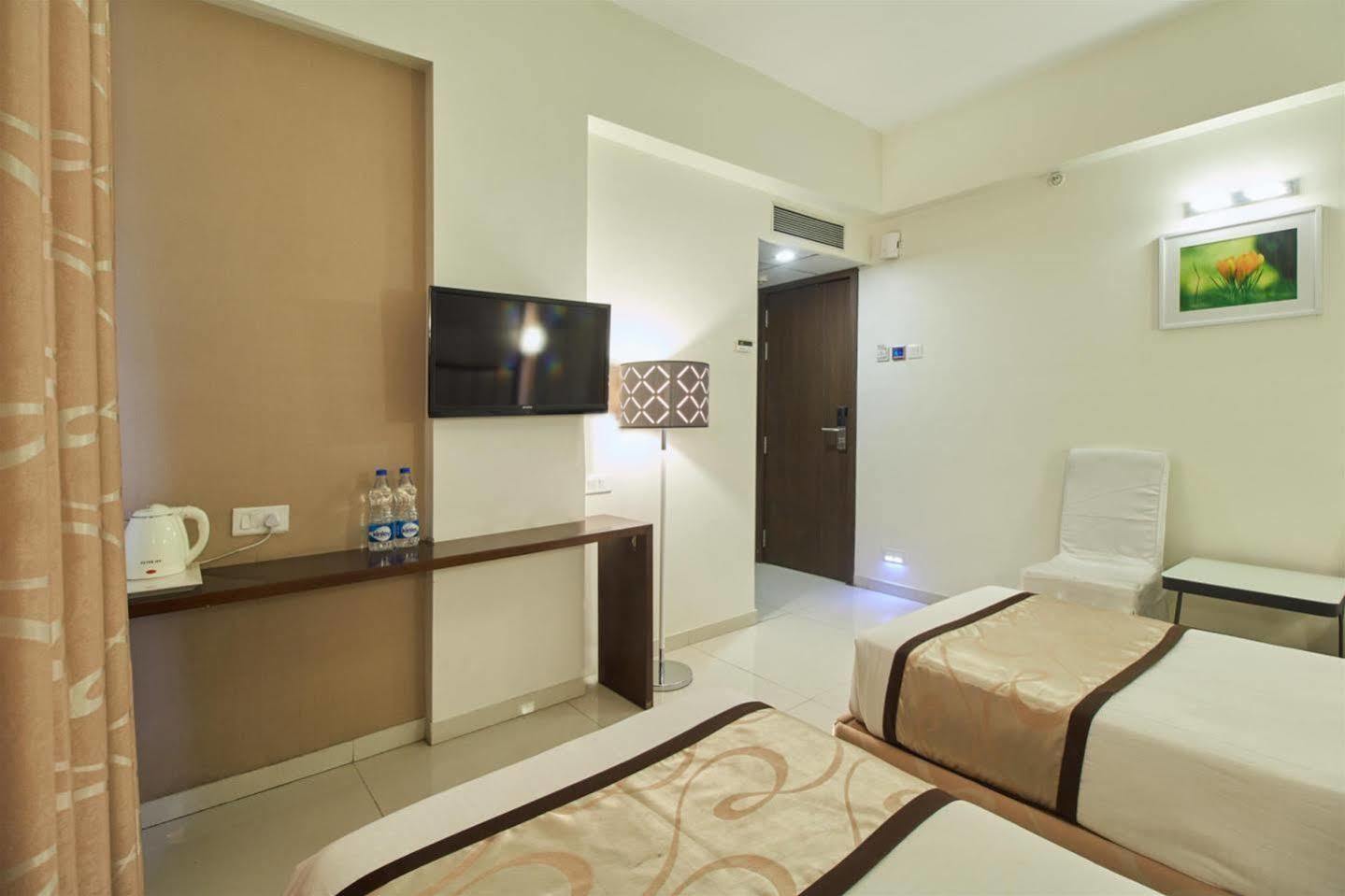 Hotel Silver Inn LLP Aurangabad  Eksteriør bilde